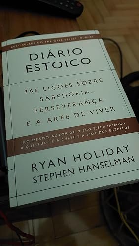 Diário Estoico: O Livro de Ryan Holiday É Bom? Vale o Investimento em 2026? diario-estoico-ryan-holiday-capa